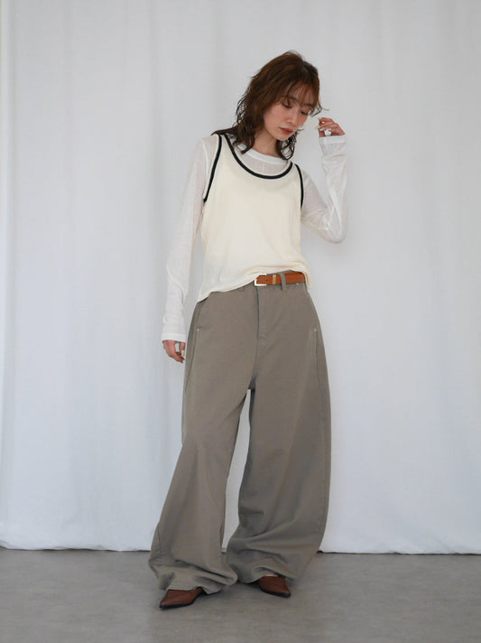 Natural curve barrel leg パンツ
