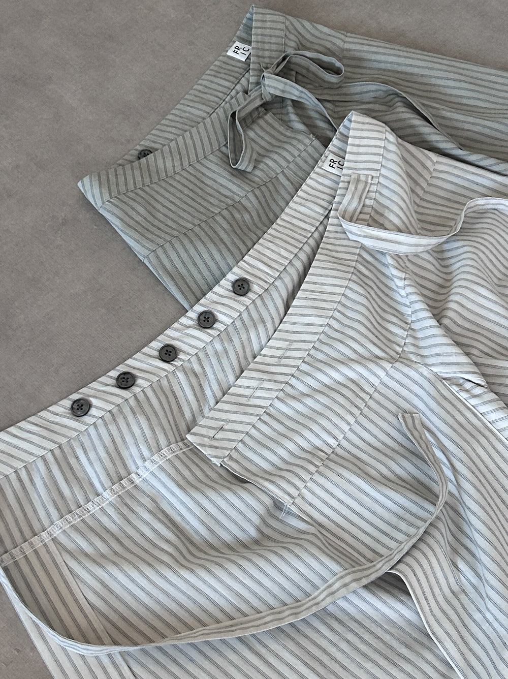 Asymmetry stripeラップスカート
