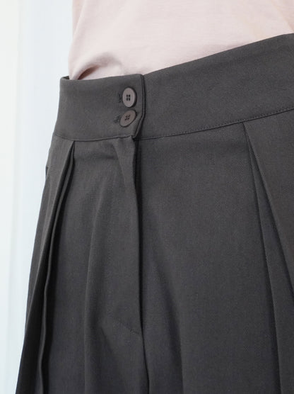 Adjustable hem 2WAYタックワイドパンツ