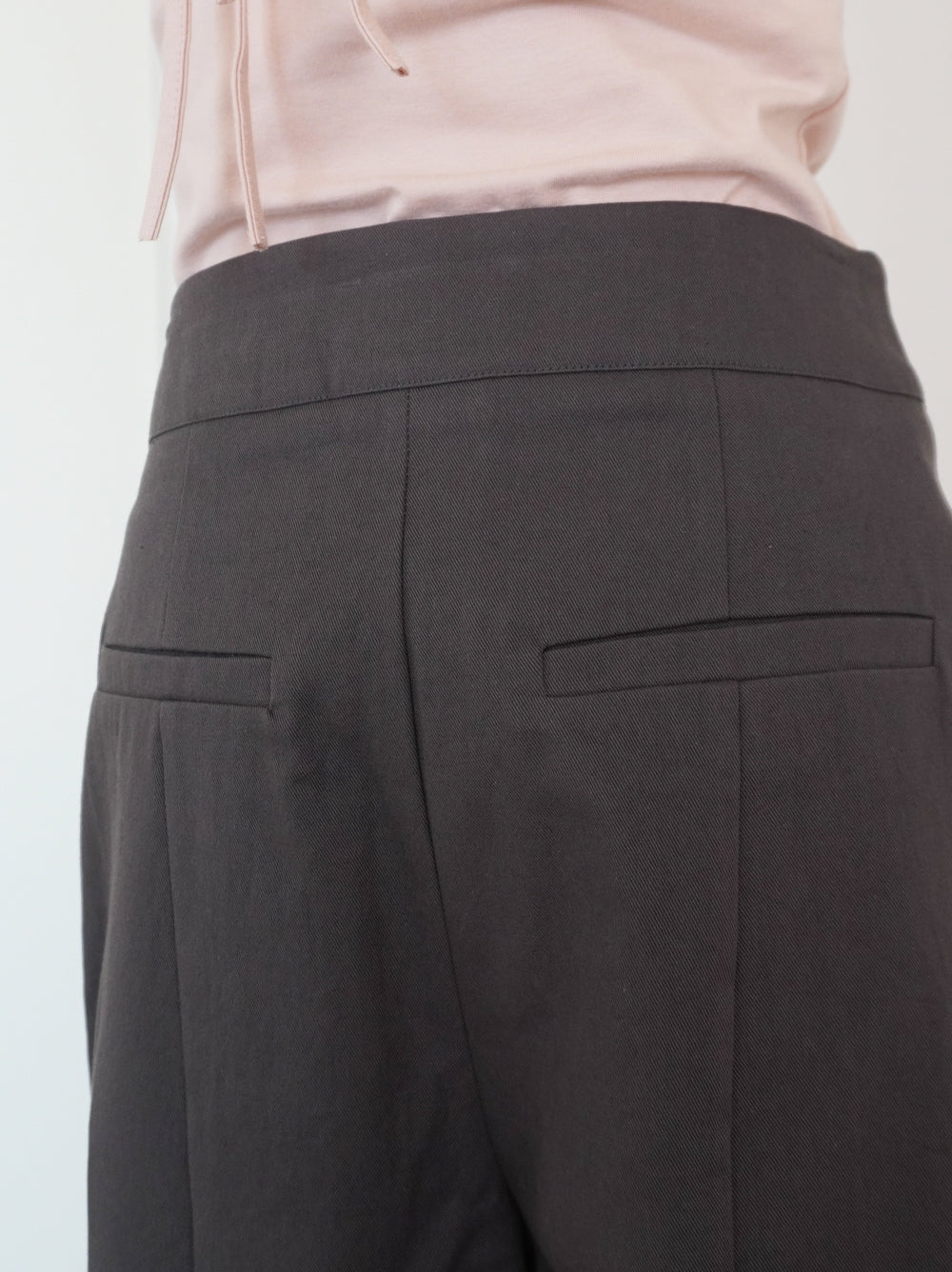 Adjustable hem 2WAYタックワイドパンツ