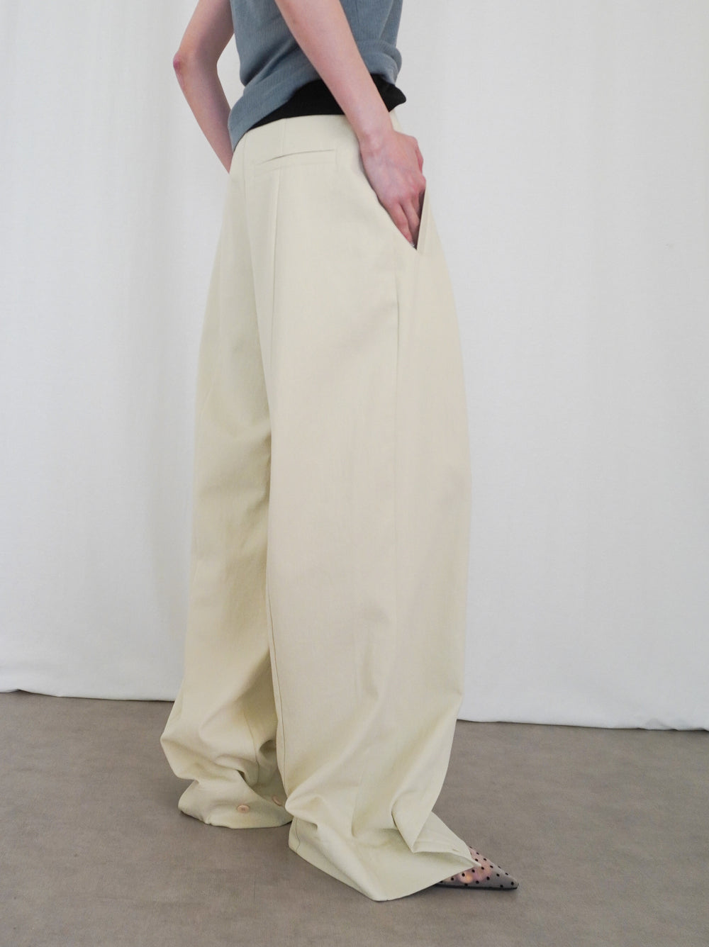 Adjustable hem 2WAYタックワイドパンツ