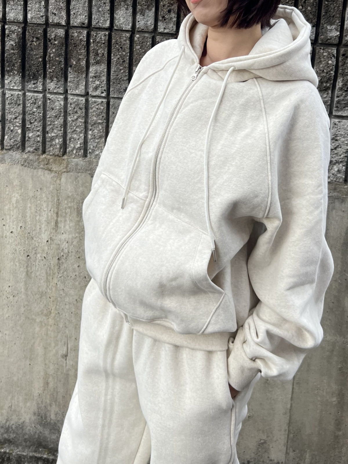 Thick Fabric ラグランスウェットパーカー