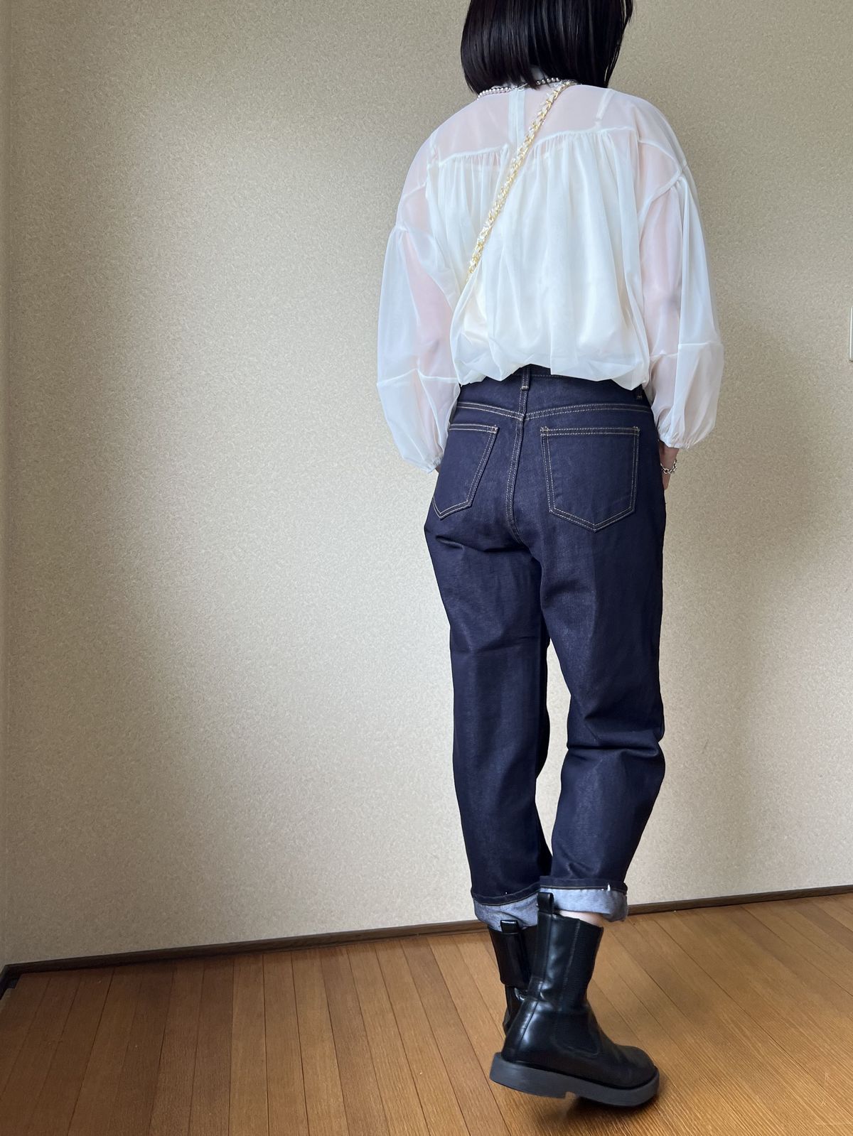 Balloon sleeve エアリーシフォントップス