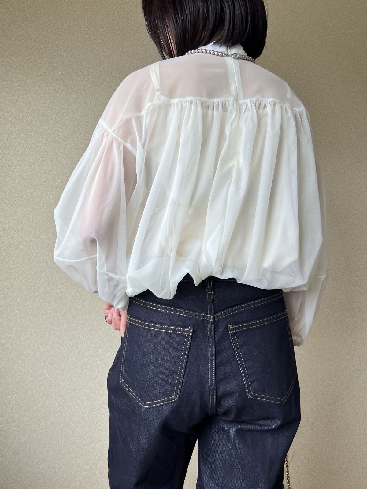 Balloon sleeve エアリーシフォントップス