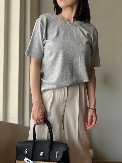 Back scoop neckline トップス