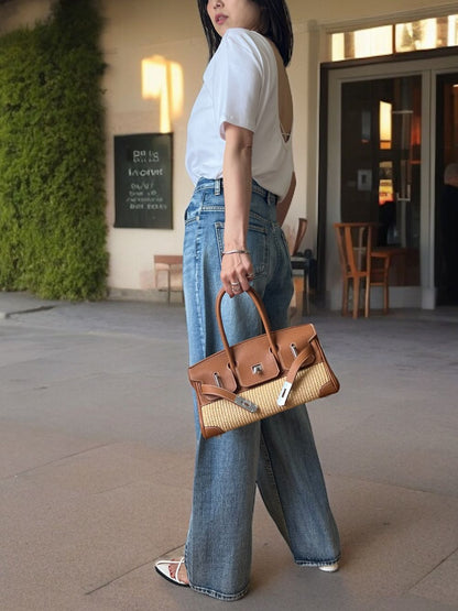 Back scoop neckline トップス