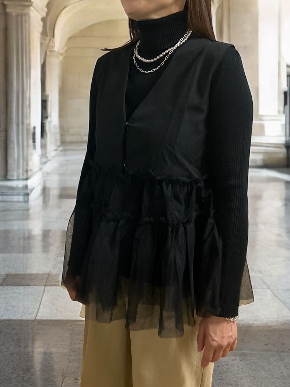Chiffon frill Vネックペプラムベスト