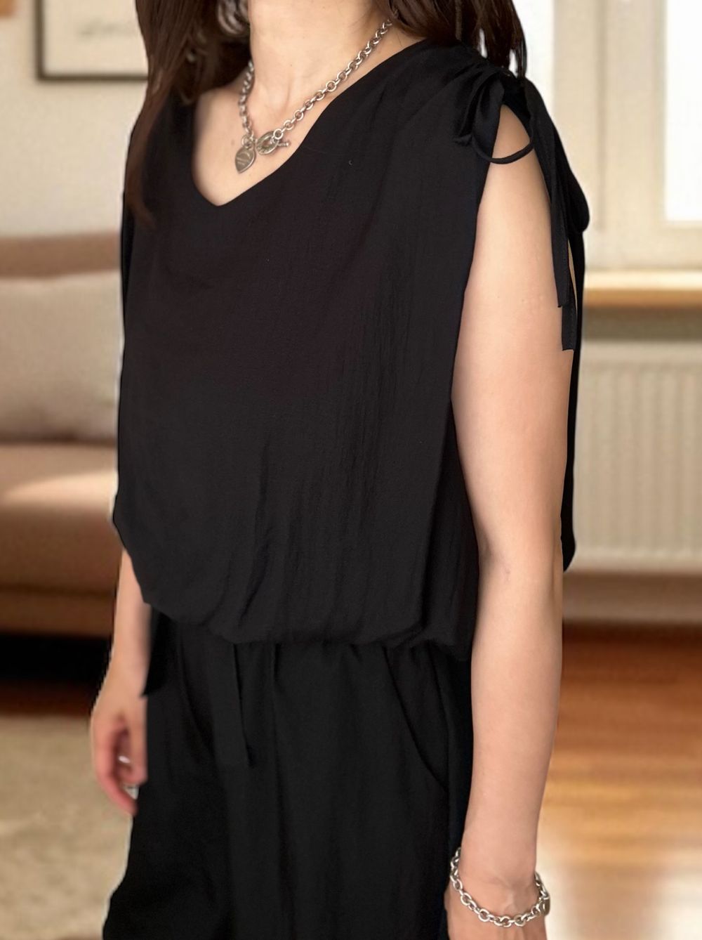 Drawstring shoulder エアリーシフォントップス