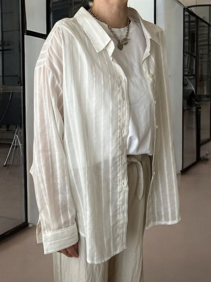 Back open ribbon シャイニーストライプシャツ