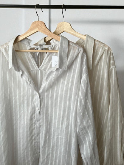 Back open ribbon シャイニーストライプシャツ