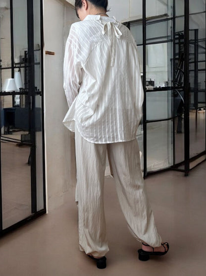 Back open ribbon シャイニーストライプシャツ