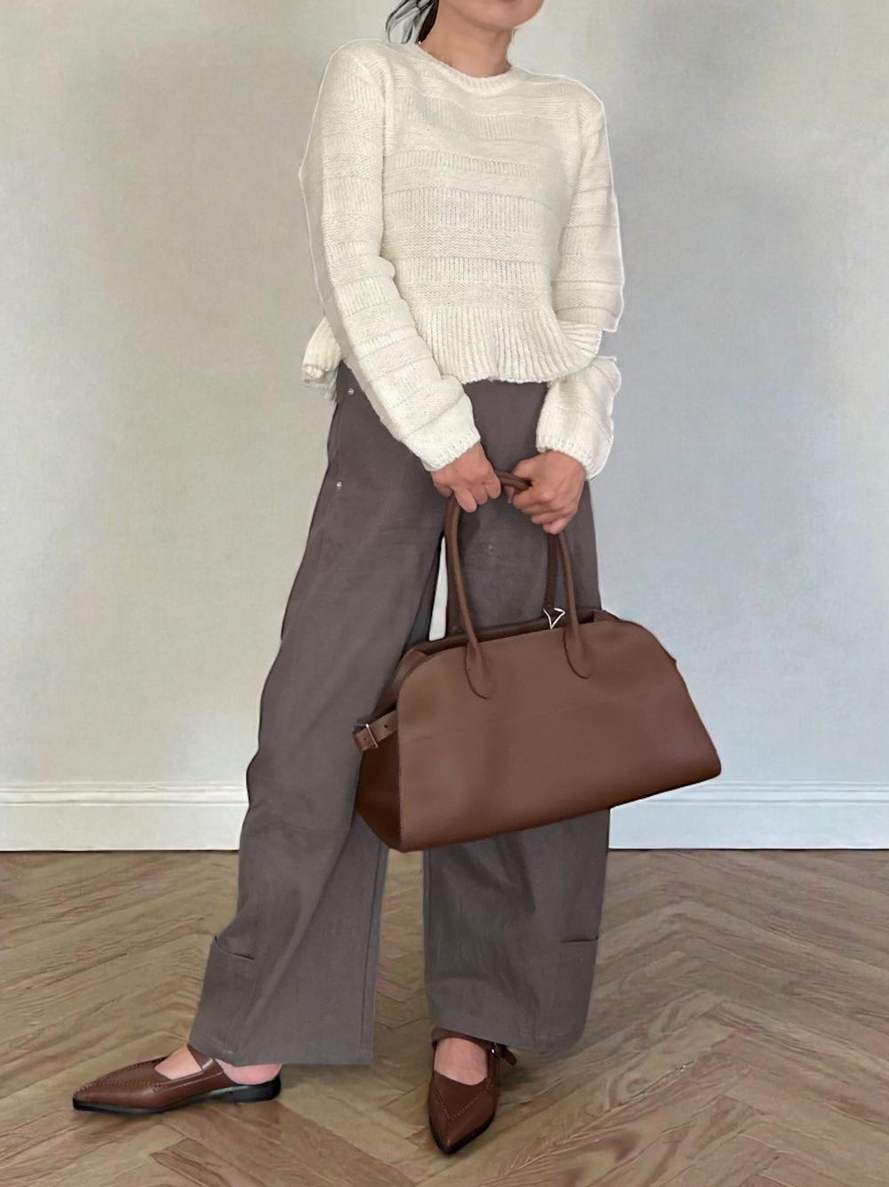 Rib design ペプラムミドルゲージニット