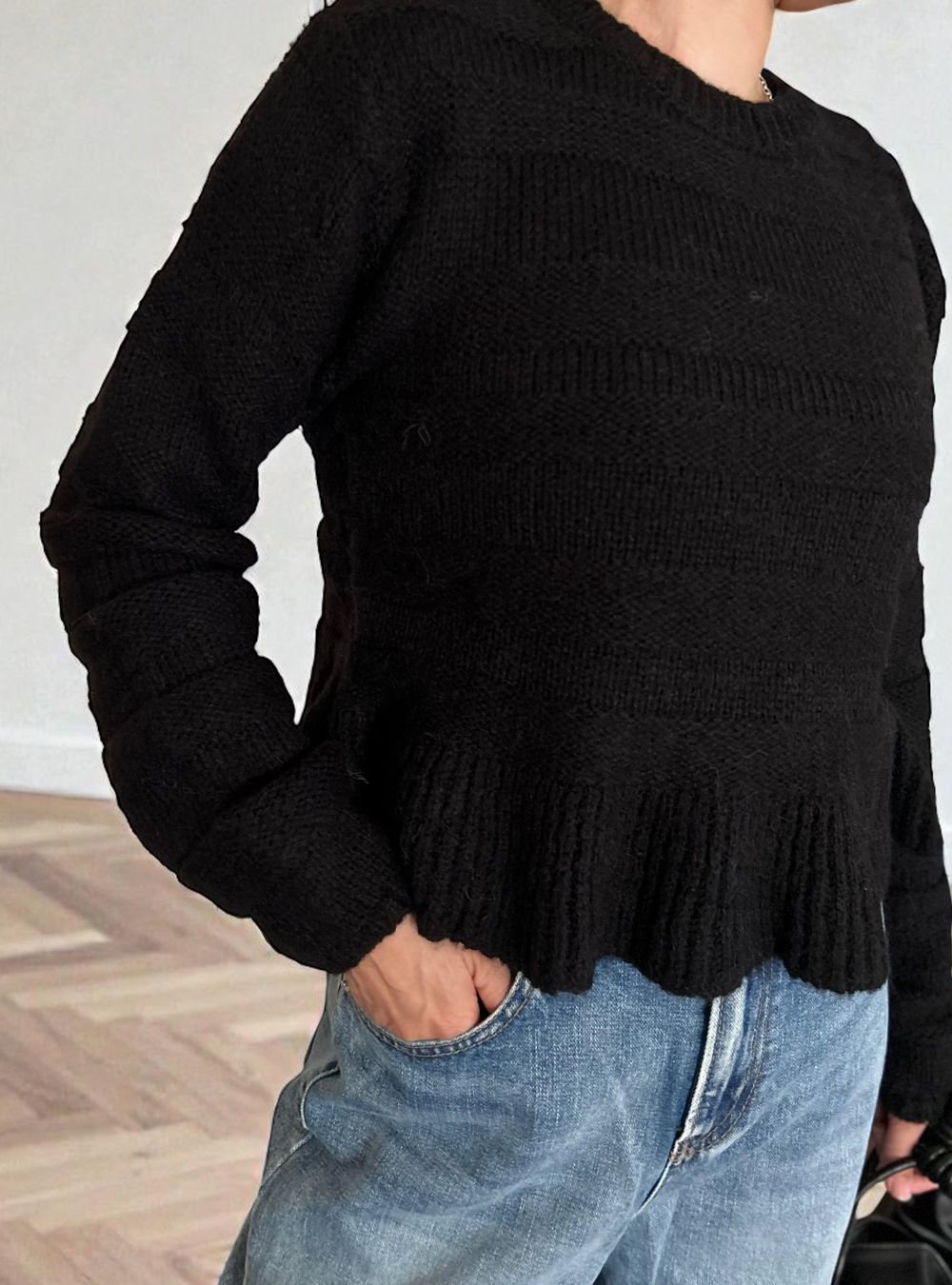 Rib design ペプラムミドルゲージニット