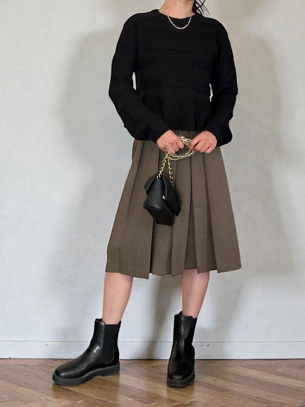 Rib design ペプラムミドルゲージニット