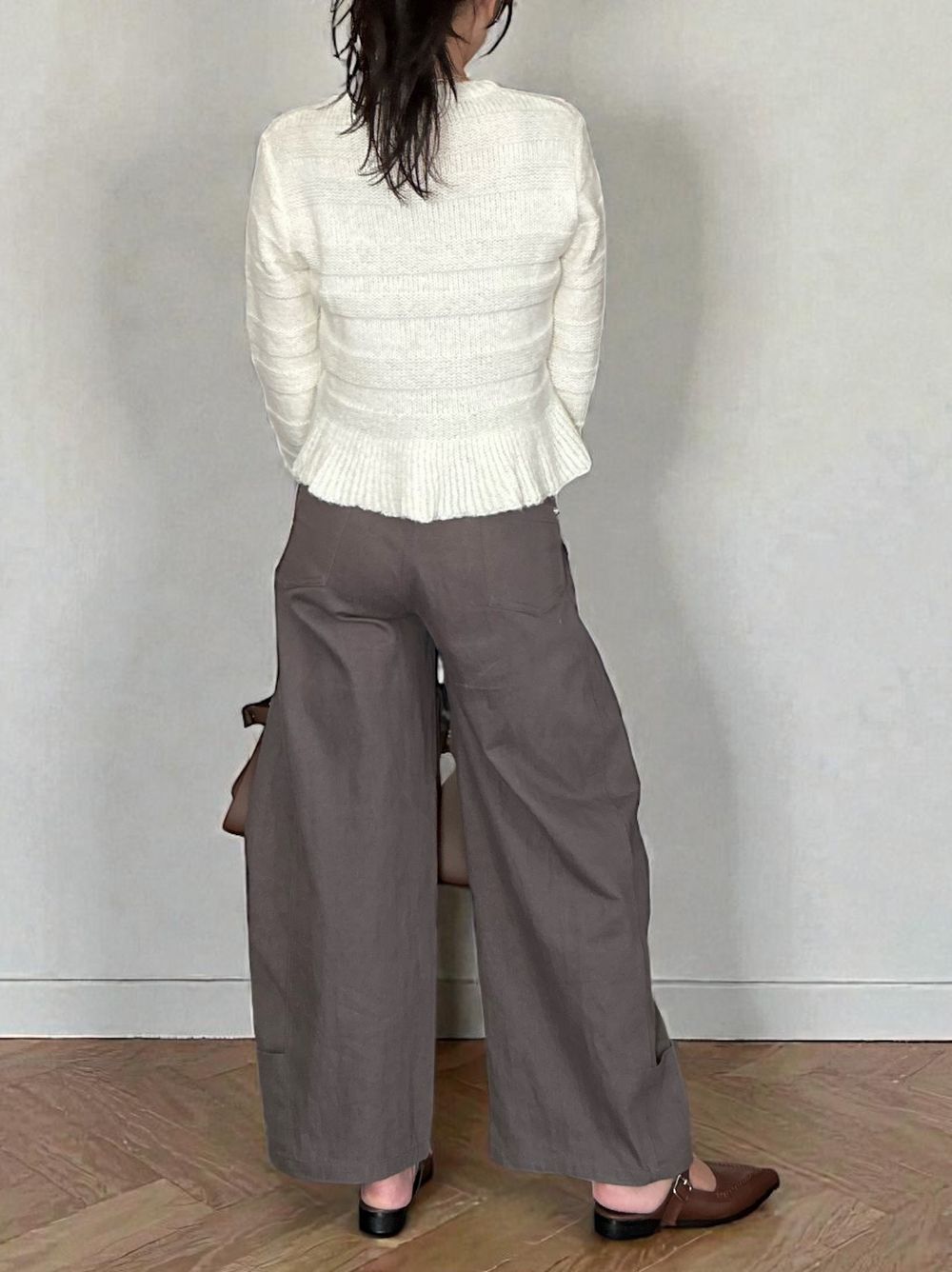 Rib design ペプラムミドルゲージニット