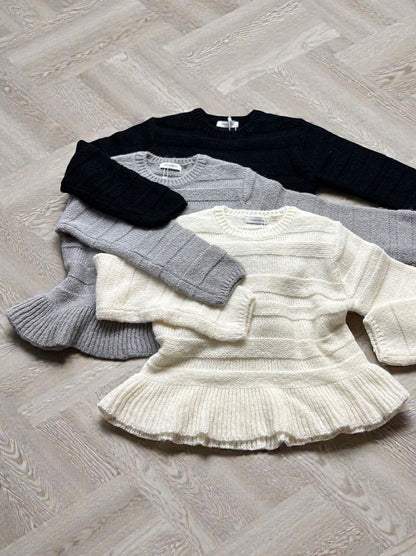 Rib design ペプラムミドルゲージニット