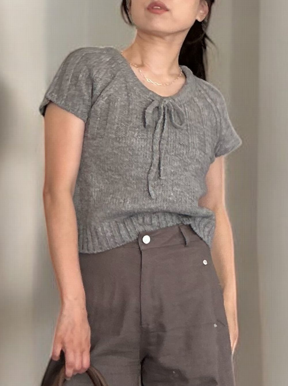 Front ribbon ラウンドネックニット