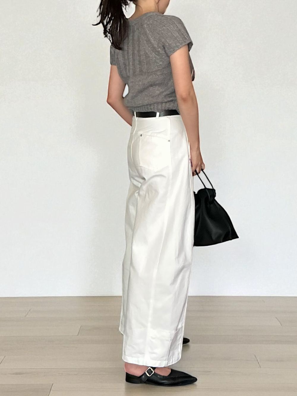 Front ribbon ラウンドネックニット