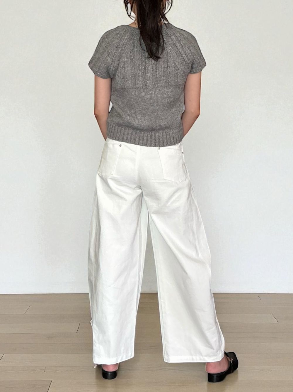 Front ribbon ラウンドネックニット