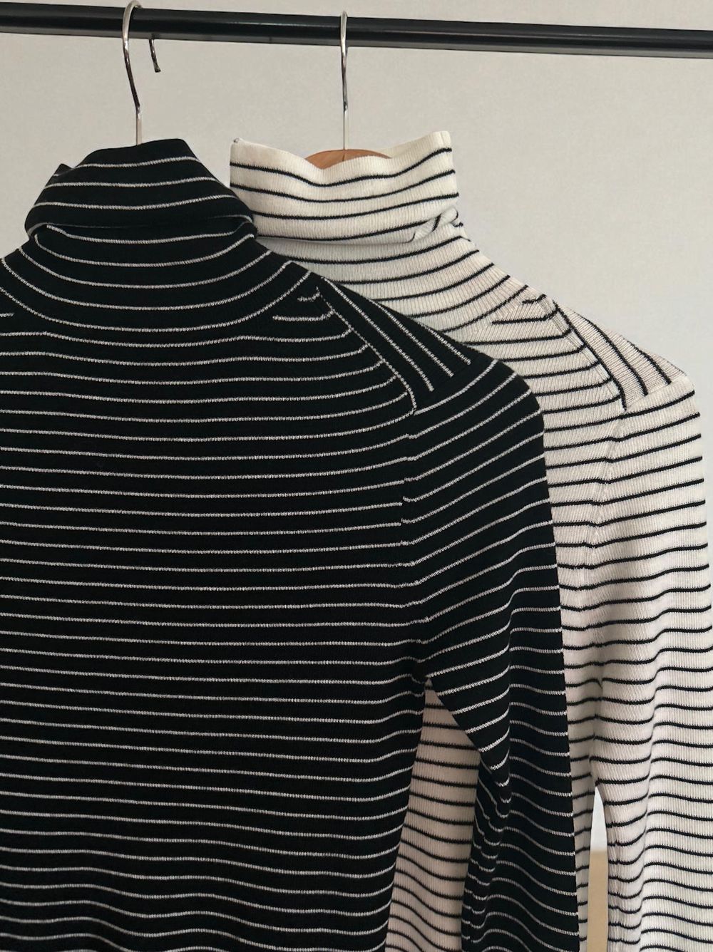 Chalk stripe wool blended ニットタートルトップス