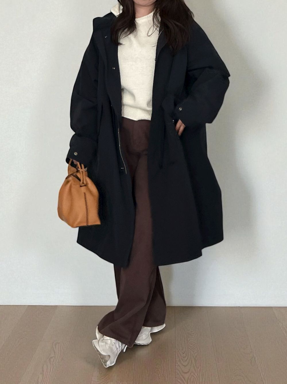 Wool blend crew neckニットフーディー