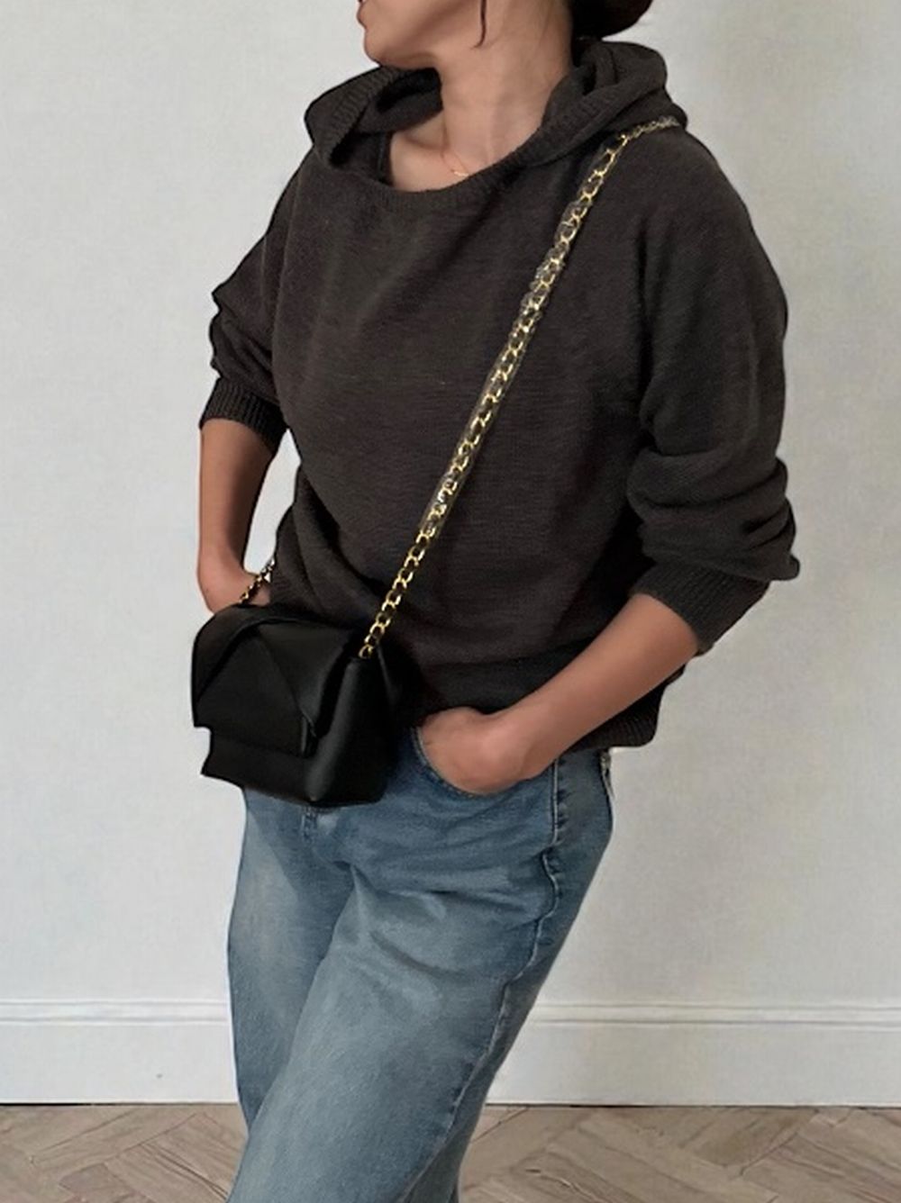 Wool blend crew neckニットフーディー