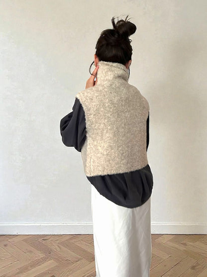 High neck ブークレニットベスト