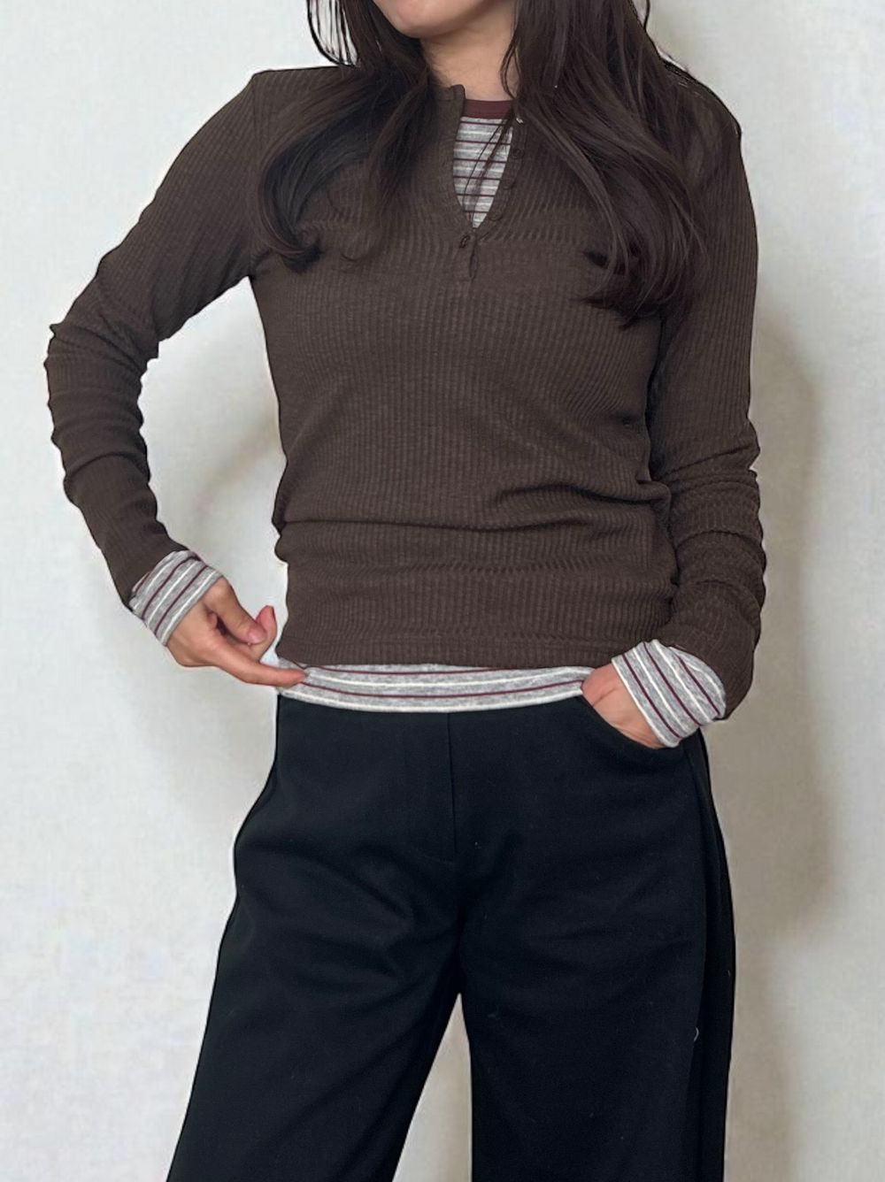 Comfortableヘンリーネックリブカットソー