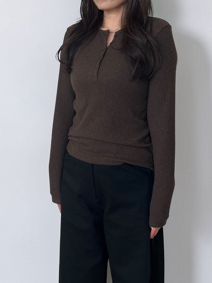 Comfortableヘンリーネックリブカットソー