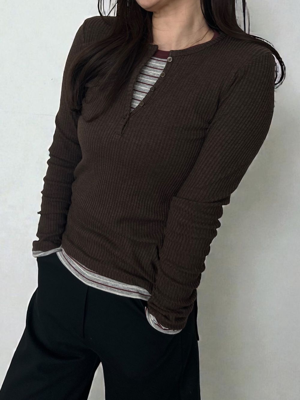 Comfortableヘンリーネックリブカットソー