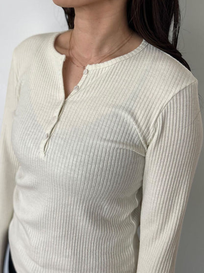 Comfortableヘンリーネックリブカットソー