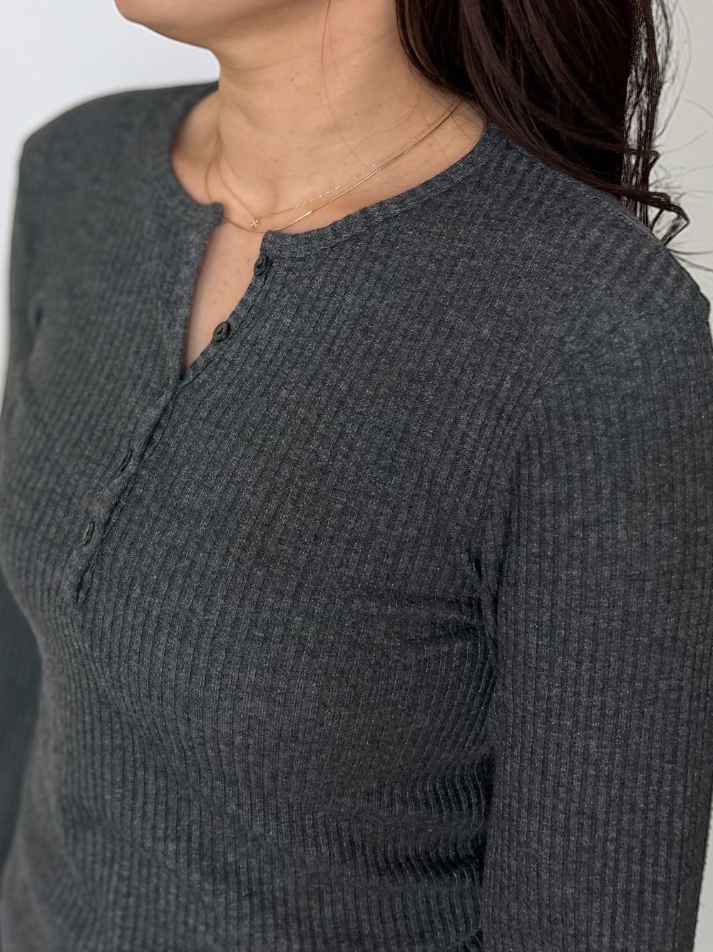 Comfortableヘンリーネックリブカットソー