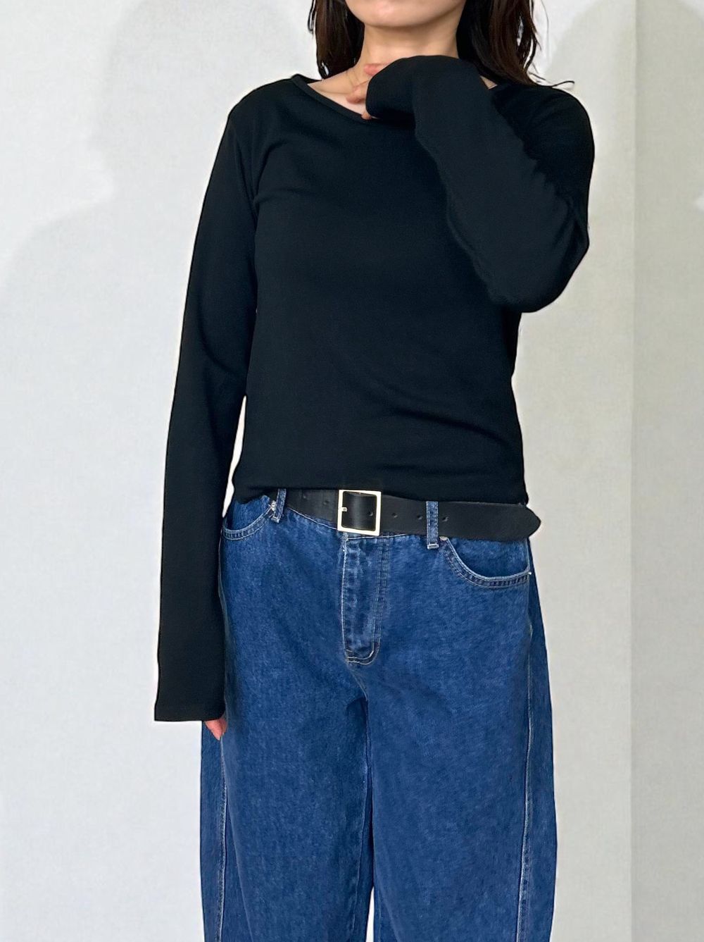 Curved hemlineフリースラウンドネックカットソー