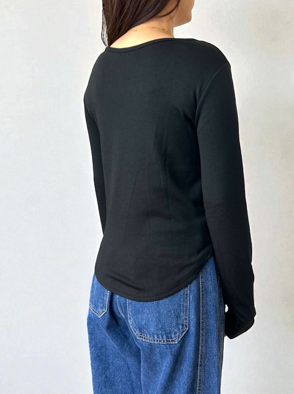 Curved hemlineフリースラウンドネックカットソー