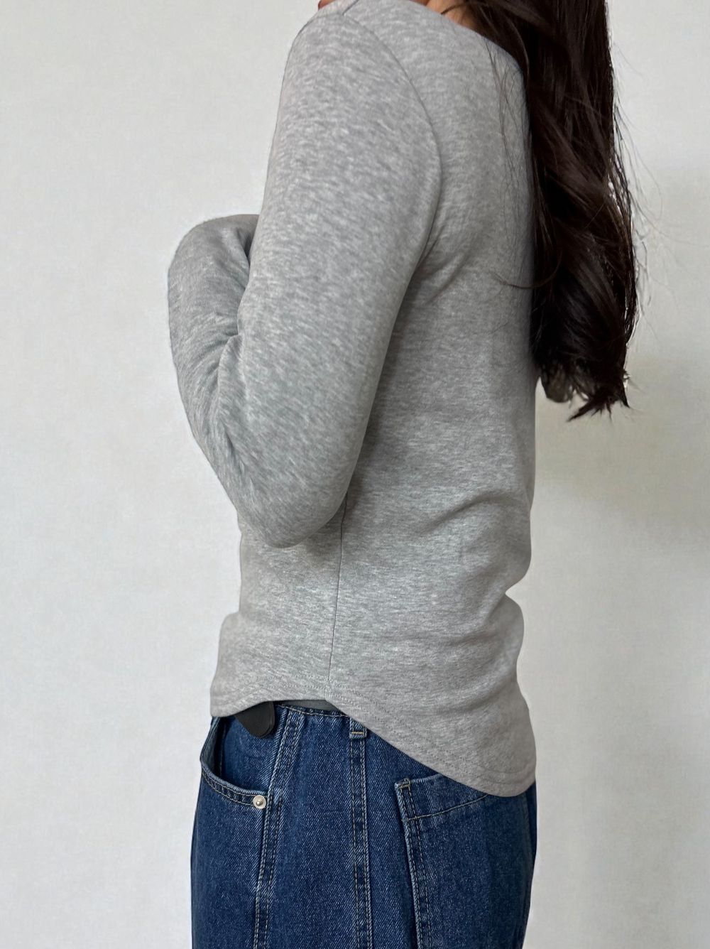 Curved hemlineフリースラウンドネックカットソー