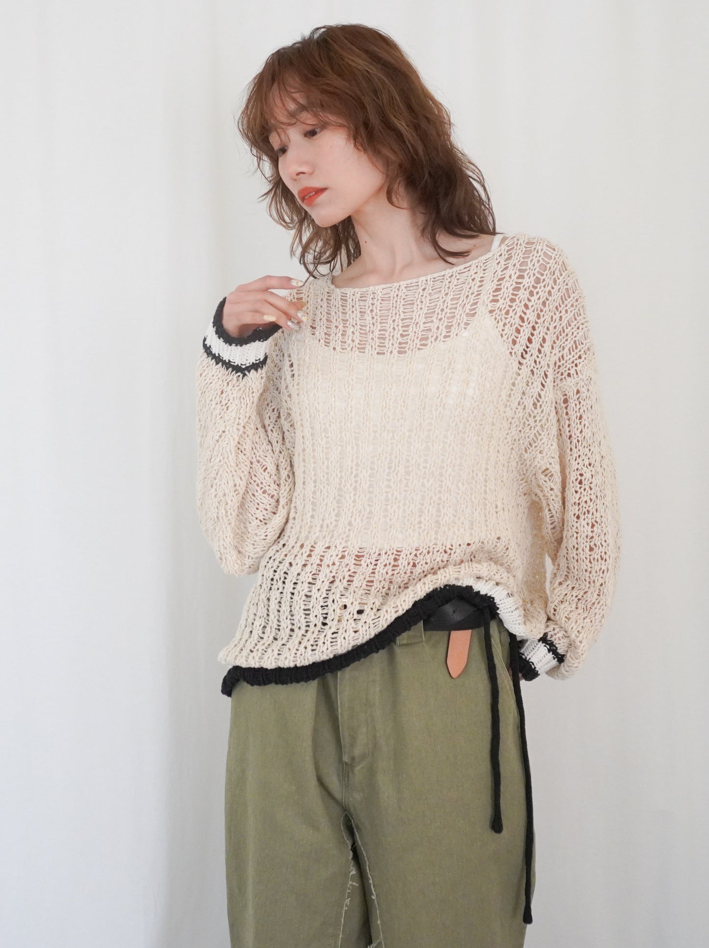 Edge color ルーズメッシュニット