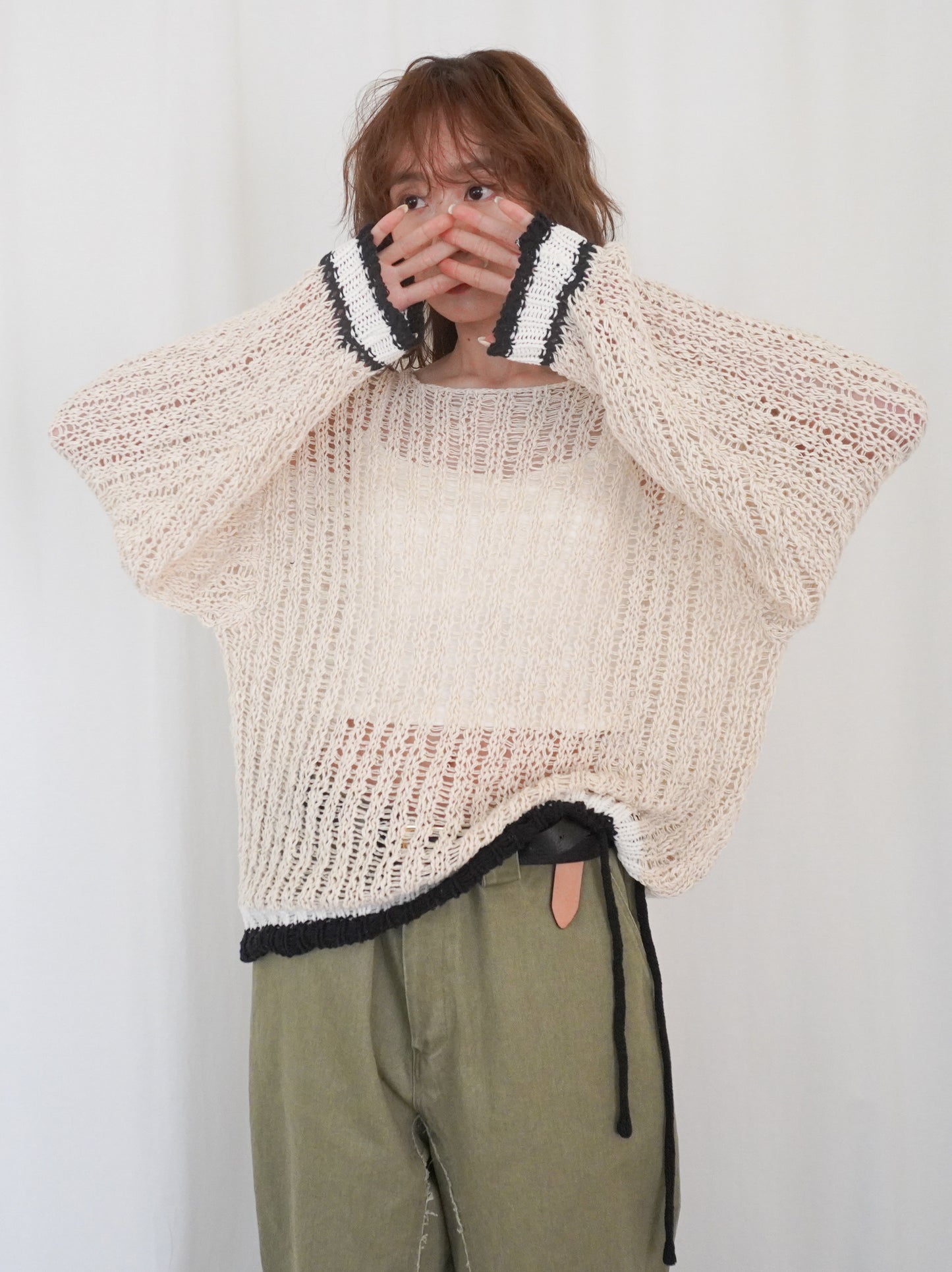 Edge color ルーズメッシュニット