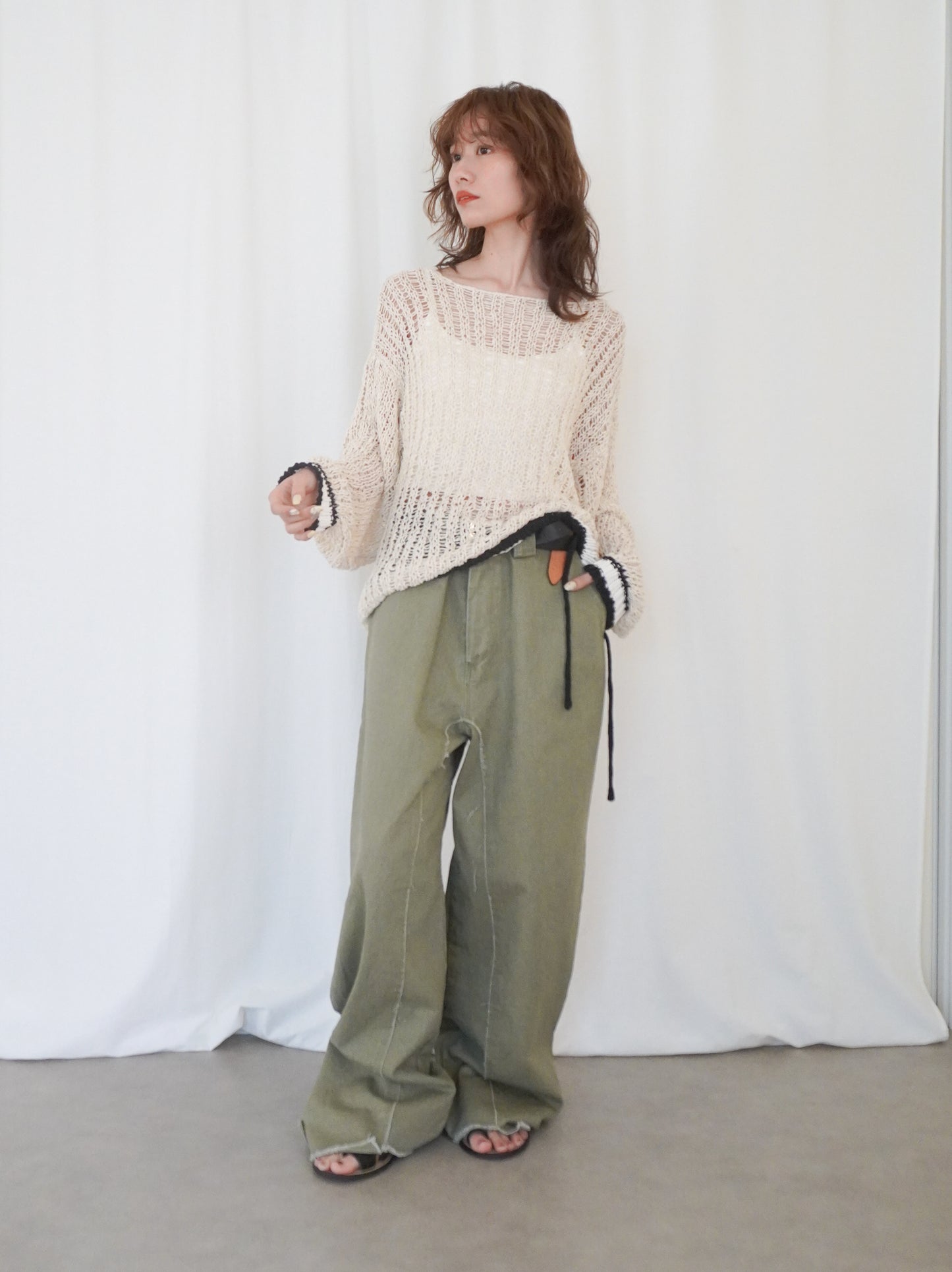 Edge color ルーズメッシュニット