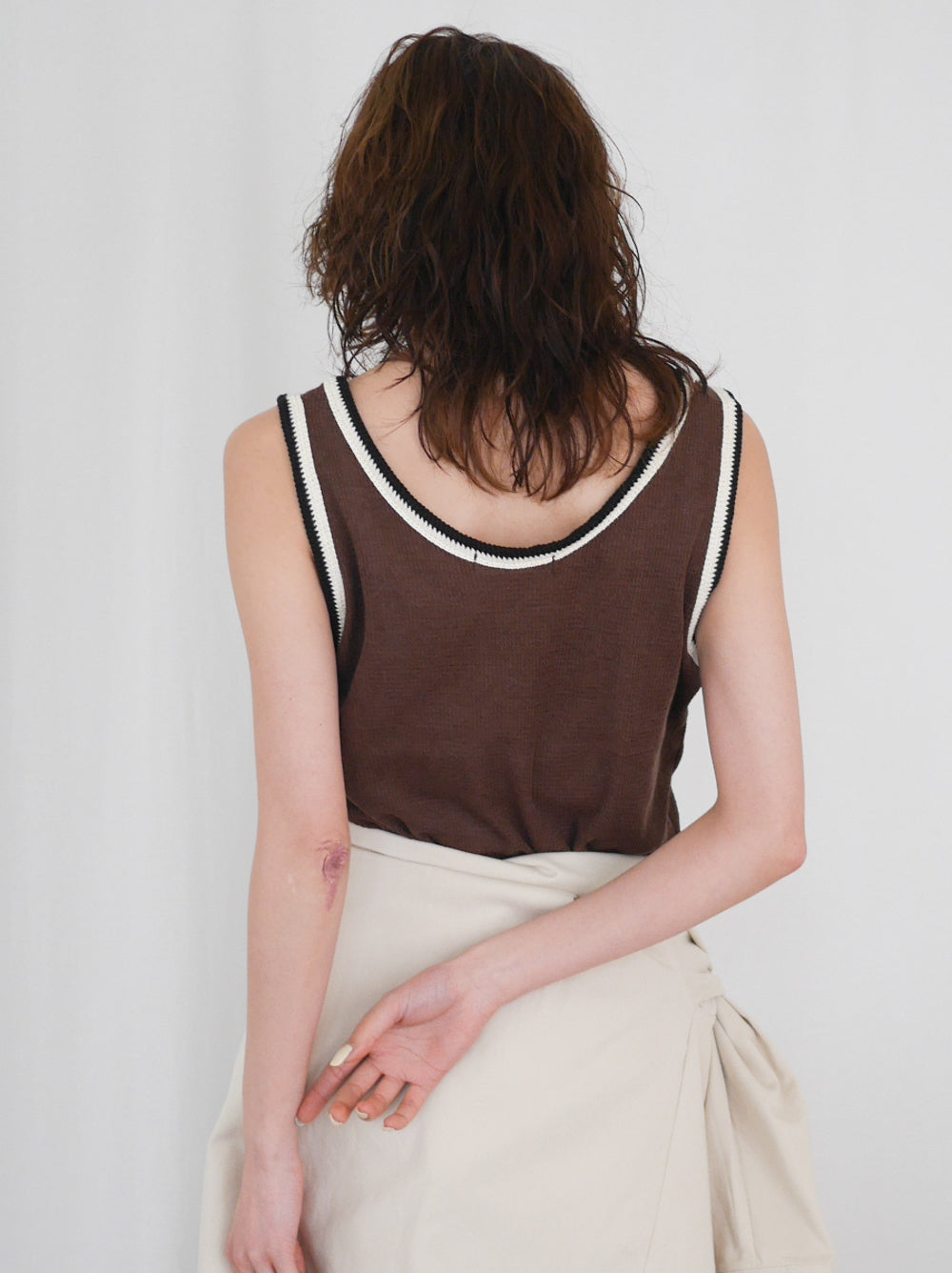 Bicolor sleevelessワッフルニットトップス