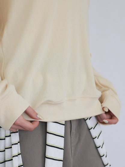 Deep V-neck プルオーバーニット
