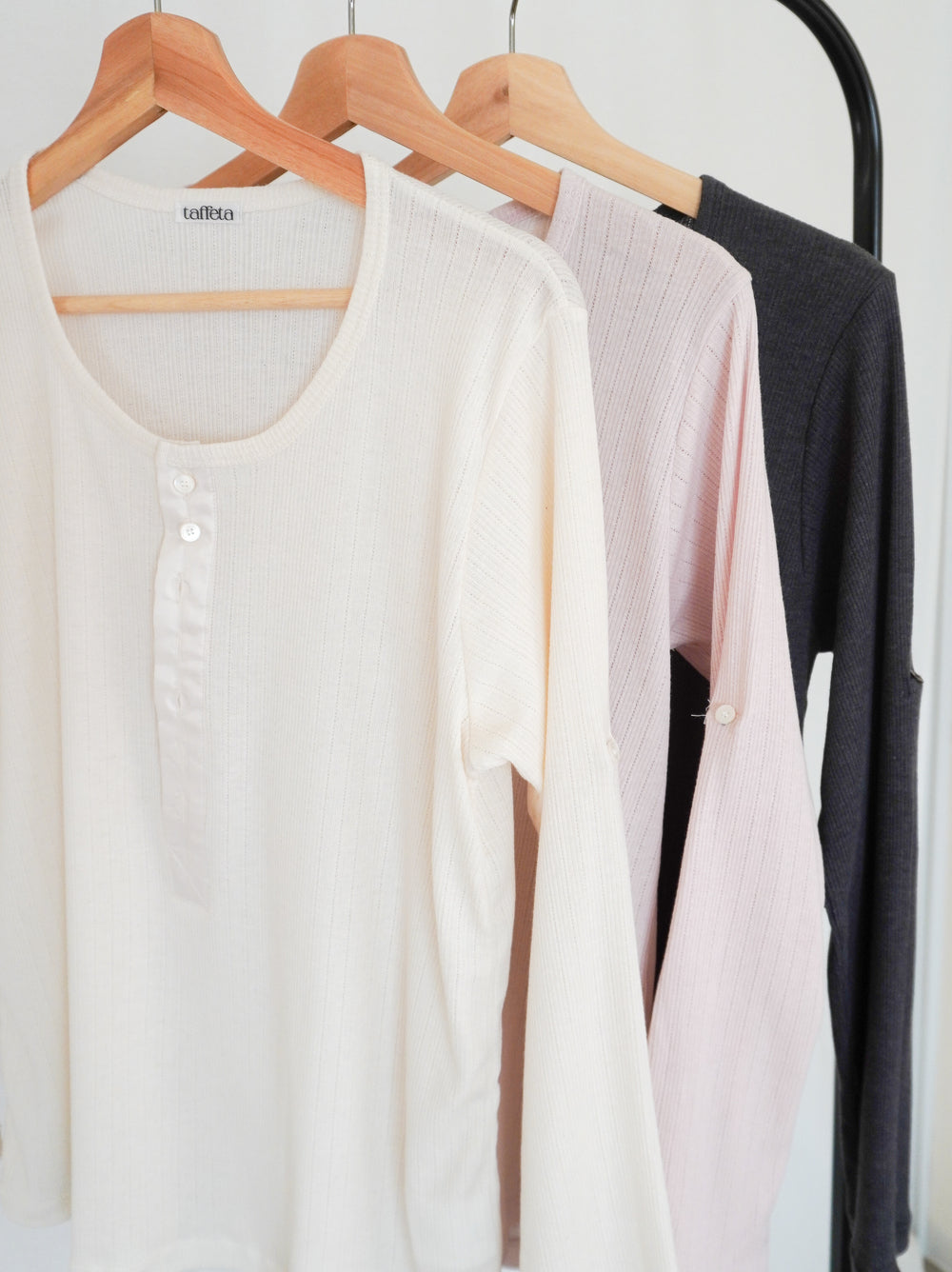 Eyelet pointelle 2WAYロールアップヘンリートップス