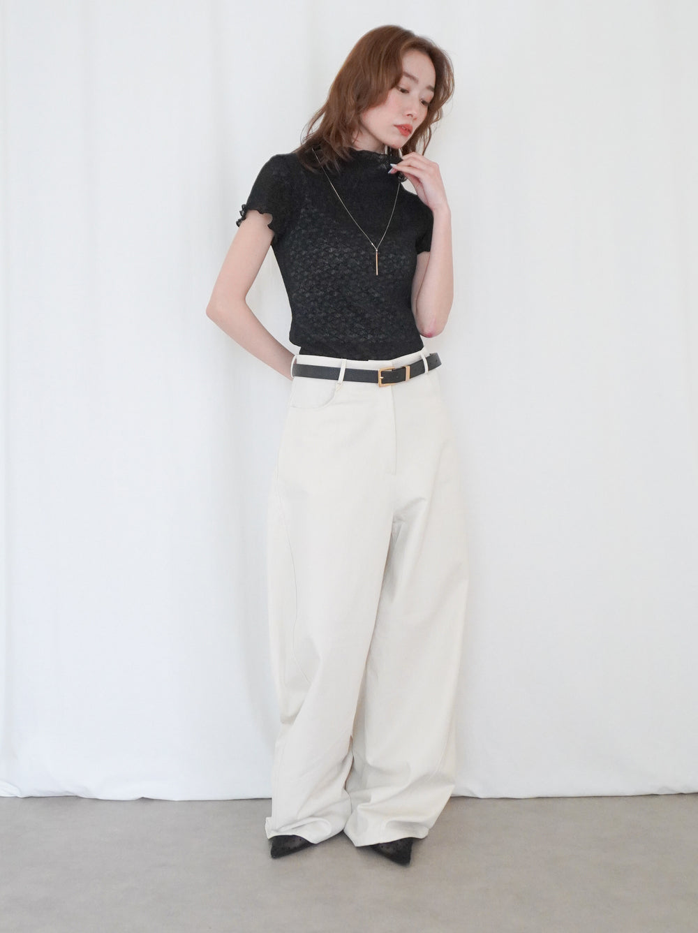 Puff textured sheer メロウハイネックトップス