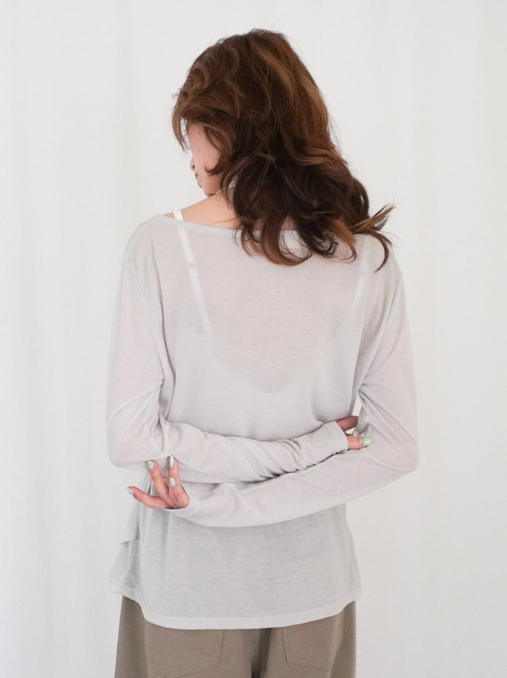 Halter layered ドレープラウンドネックトップス