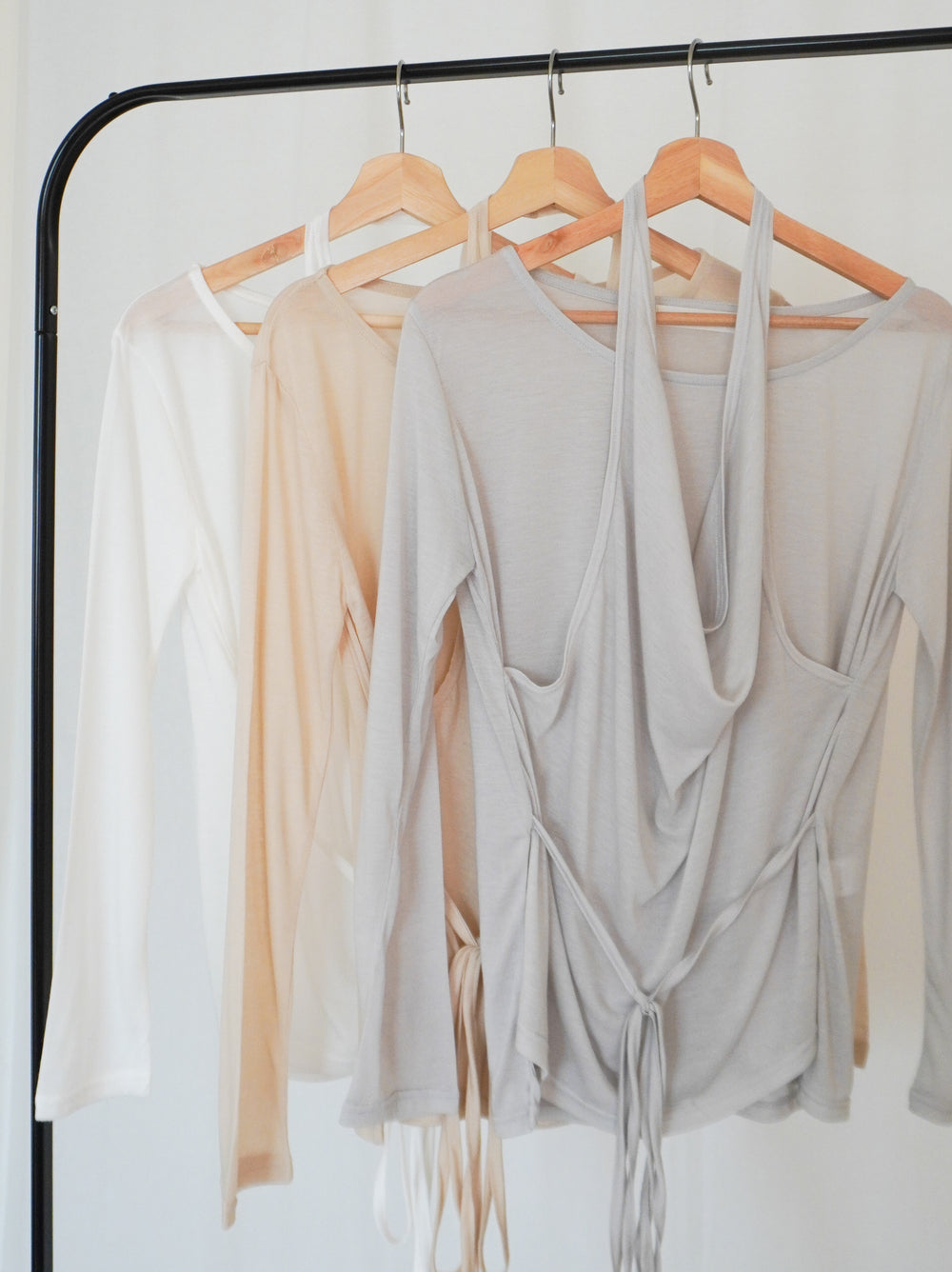 Halter layered ドレープラウンドネックトップス