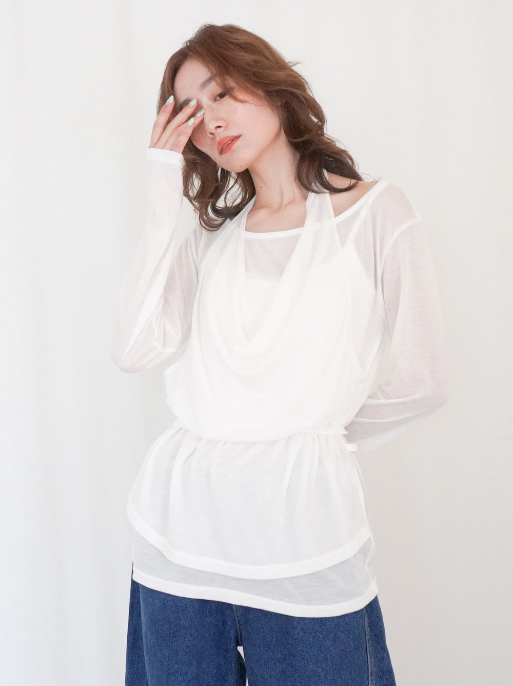 Halter layered ドレープラウンドネックトップス