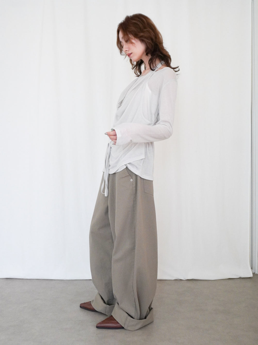 Halter layered ドレープラウンドネックトップス