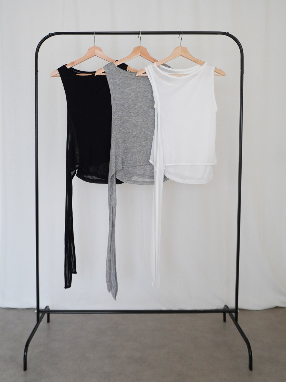 Double-layerシアーサイドリボントップス