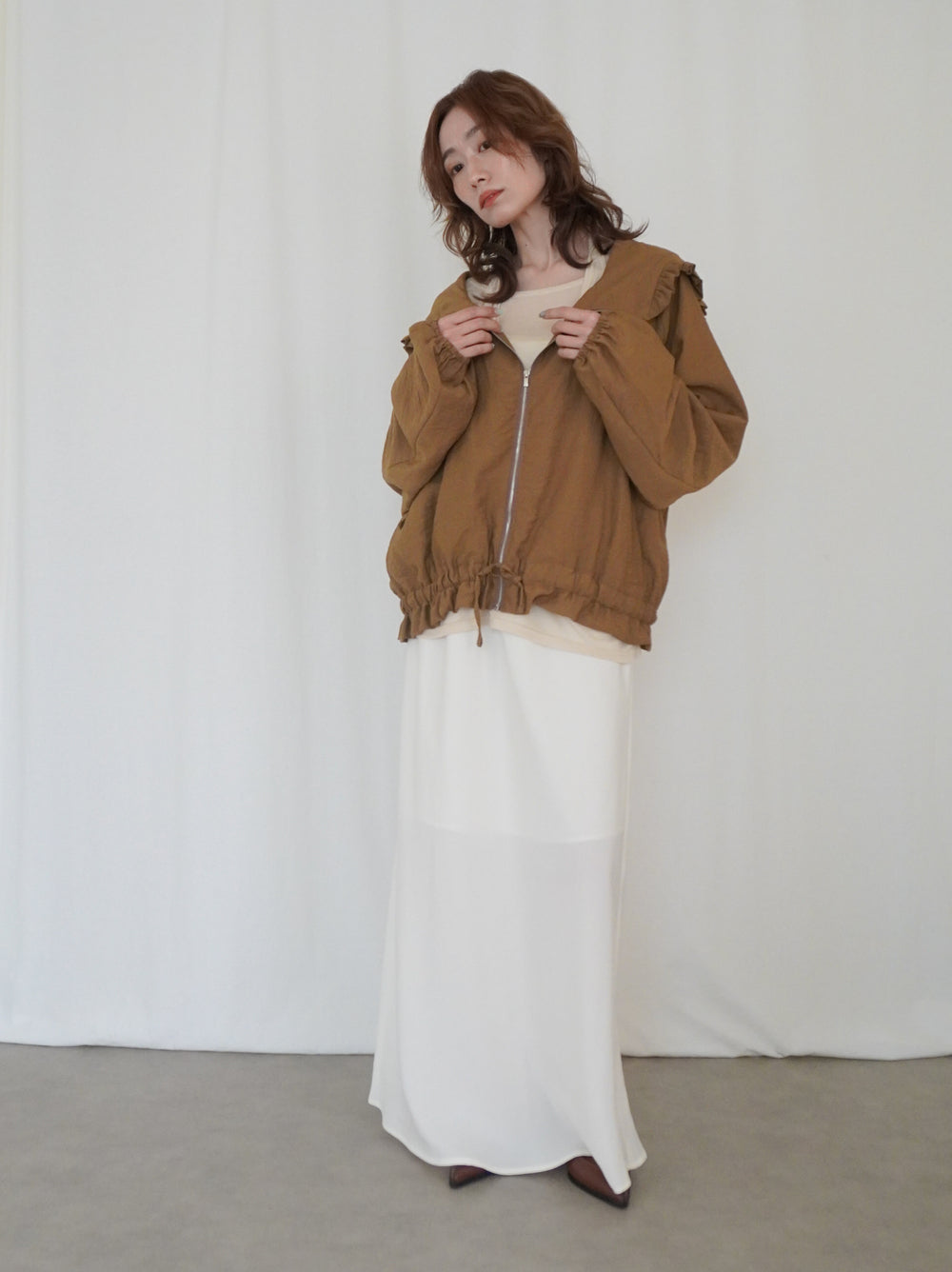 Drawstring zip-up フリルフーディージャケット