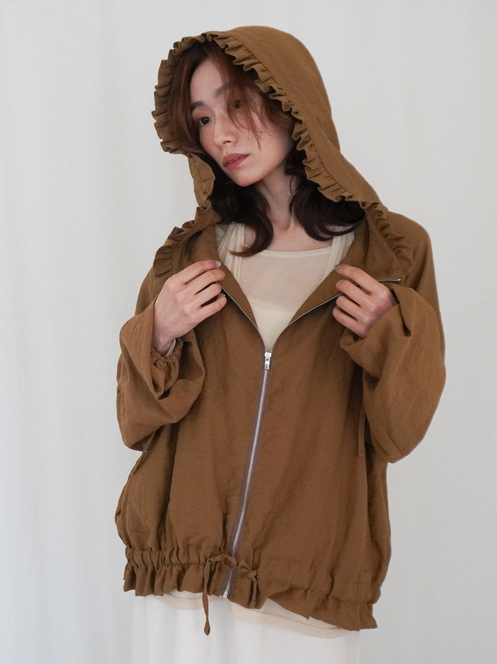 Drawstring zip-up フリルフーディージャケット