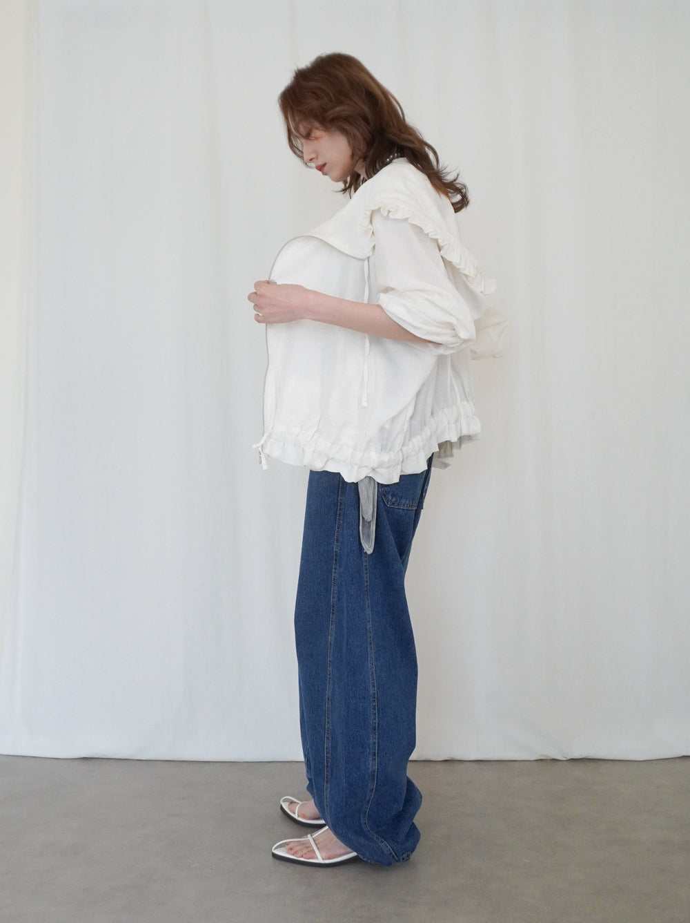 Drawstring zip-up フリルフーディージャケット